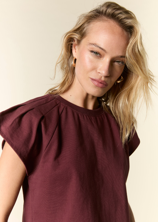 Tops & Blouses