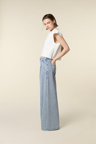 Top With Wide Shoulders