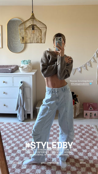 Barrel Jeans With Pleats