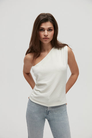 Structured Asymmetric Top